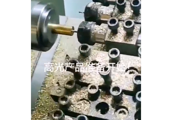 斜軌數(shù)控車床 車銑復(fù)合數(shù)控機(jī)床
