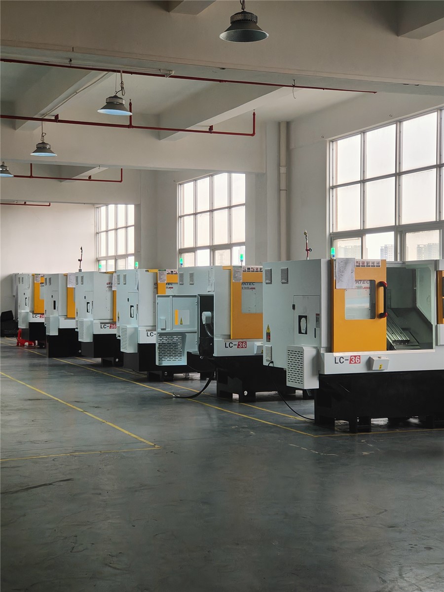 車銑復合數(shù)控機床廠家